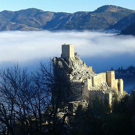 Alojamientos Castillo De Ла-Іруела Екстер'єр фото